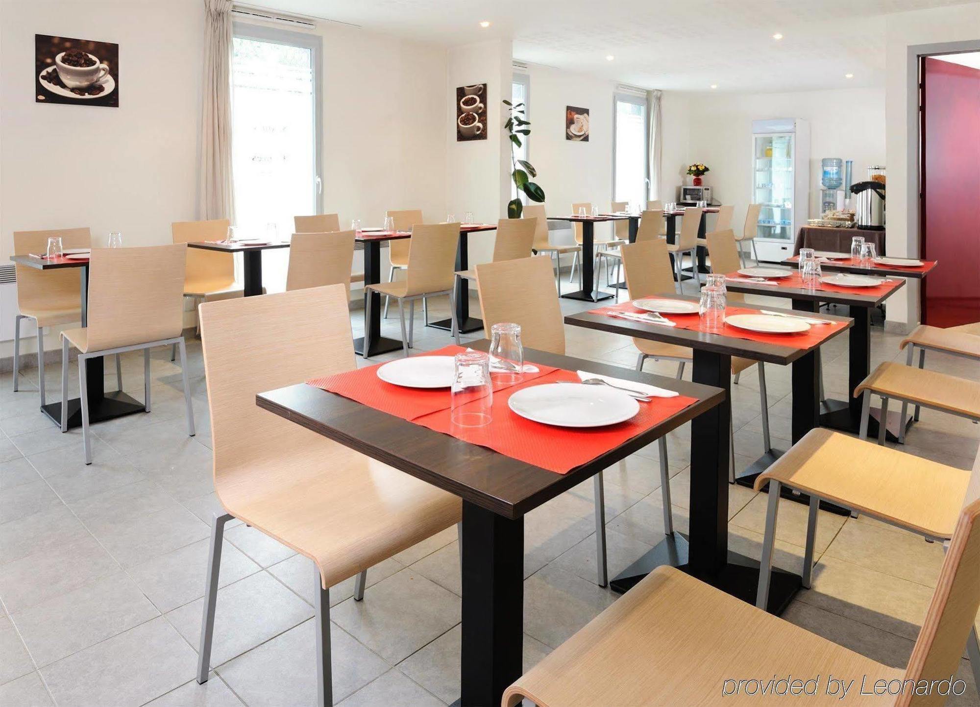 Sejours & Affaires Rennes Villa Camilla Restaurante foto